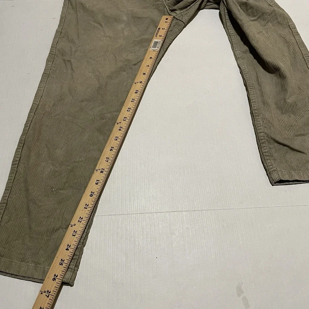 H&M Regular Fit Corduroy Pants Mens 34x26 Olive Khaki Flat Front Stretch Cotton
